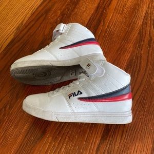 Fila Vulc 13 White Red Blue Mid Top Sneakers 6